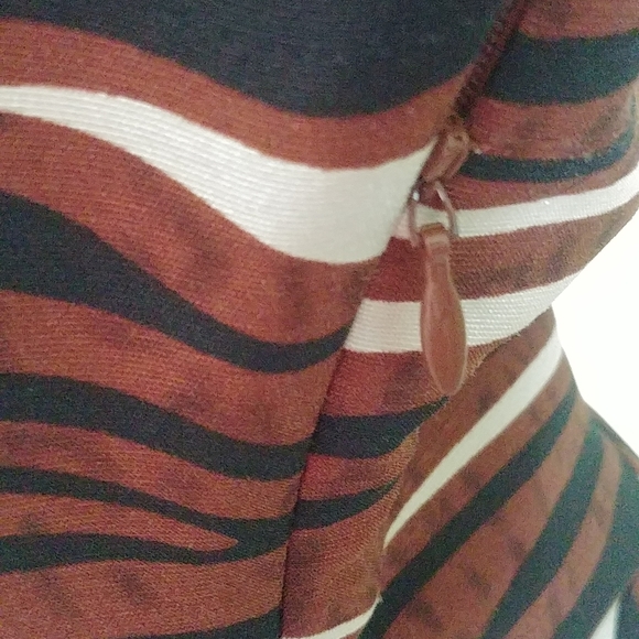 "BIANCA NYGARD" SIZE 12P DRESS, 100% Polyester with zipper on left side - Picture 6 of 9